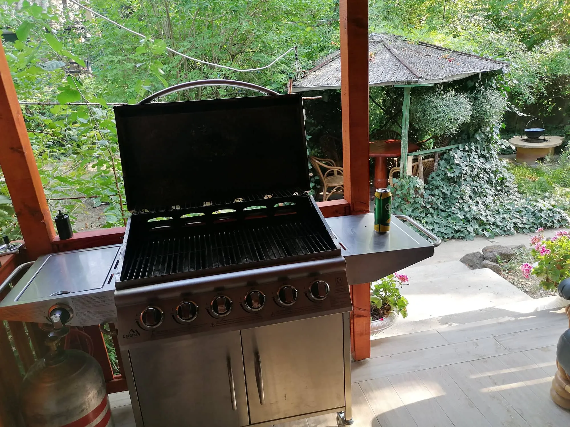 .gázos grillkocsi