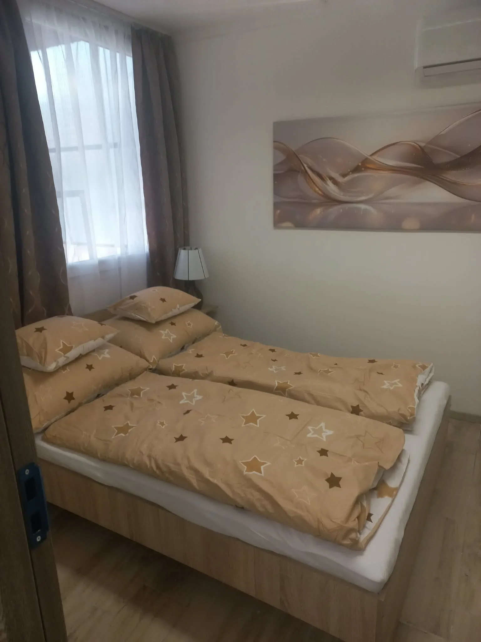 Fökdszint 1. szoba
